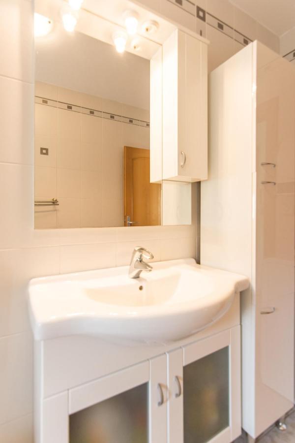 Apartment Jaspis Biograd Na Moru Exteriör bild